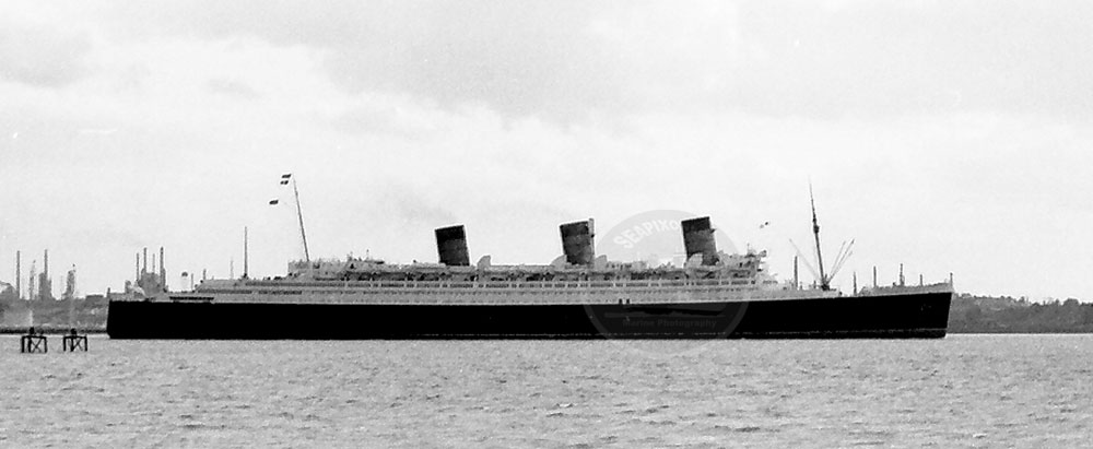 Queen Mary 528793 ID 7421